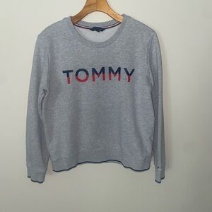 Tommy Hilfiger Women's Heather Gray Crew Neck Sweatshirt size M